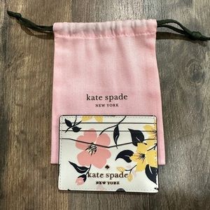NWT Kate Spade Lilly Blooms Cardholder